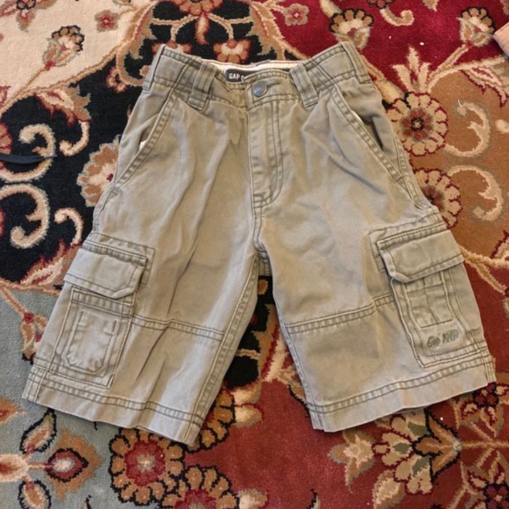 Clothes - Picture 7 of 8